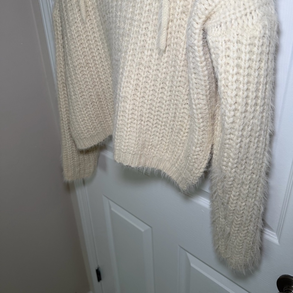 POL Cream Knit Chunky Sweater with Hood - Picture 5 of 7